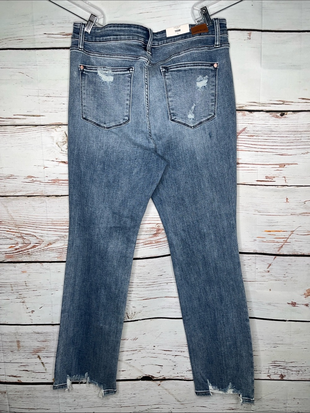 Judy Blue NWT Size 16W Blue Denim Distressed Mid Rise Straight Leg Jeans - Picture 2 of 3
